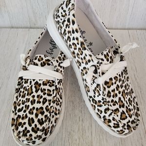 Never worn - Cheetah Gyspy Jazz Shoes